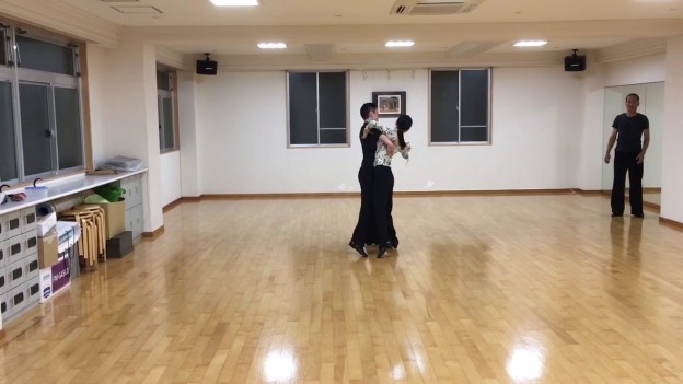 火曜日8時 Tango